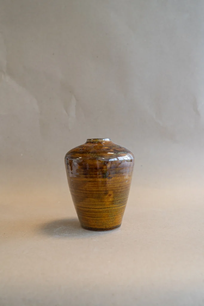 Vase Tigers Eye